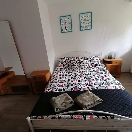 Robi Apartament Konukevi *