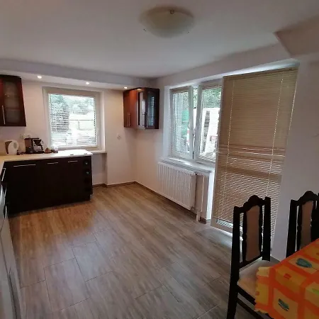 Robi Apartament